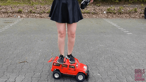 Juliette 1 - RC Hummer Crush